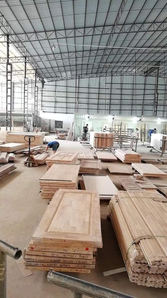 Xưởng sản xuất cửa gỗ